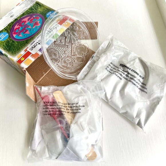 NEW Create Your Own Stepping Stone Kit Princess Garden Crafts Kids Art Project - Picture 4 of 12